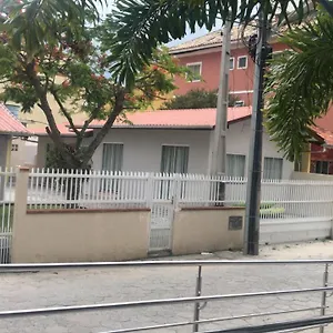 Residencial Cecilia Cruz Bombinhas